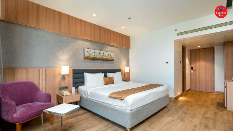 Hotel Express Inn Nashik