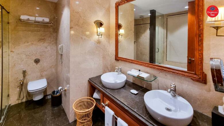 Hotel Express Inn Nashik