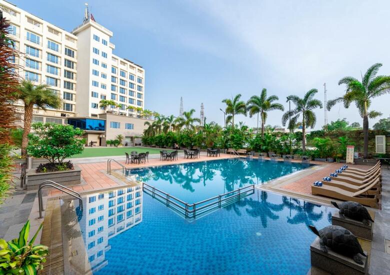 Hotel Express Inn Nashik