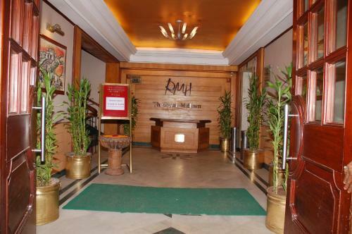Hotel Royale Midtown