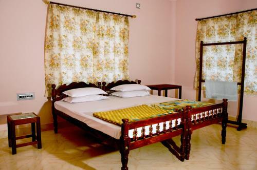 Villa Maple Oak Holiday Home