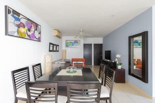 Elegant And Charming Apartment With2 Balconies, Grill, Pool And Concierge