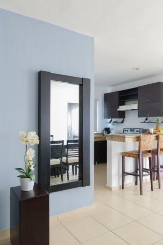 Elegant And Charming Apartment With2 Balconies, Grill, Pool And Concierge