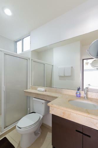 Elegant And Charming Apartment With2 Balconies, Grill, Pool And Concierge