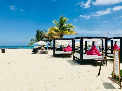 Hostal Aquamarina Suites - Comfortable Shared Room Close To 5th Avenue
