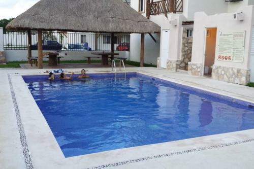 Apartamento Cozy Beautiful Appartment With Bbq And Pool Area!