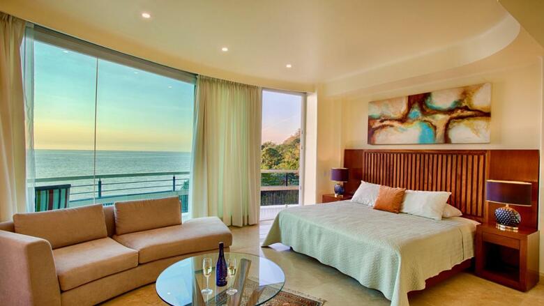 Ocean Frontage Cottage
