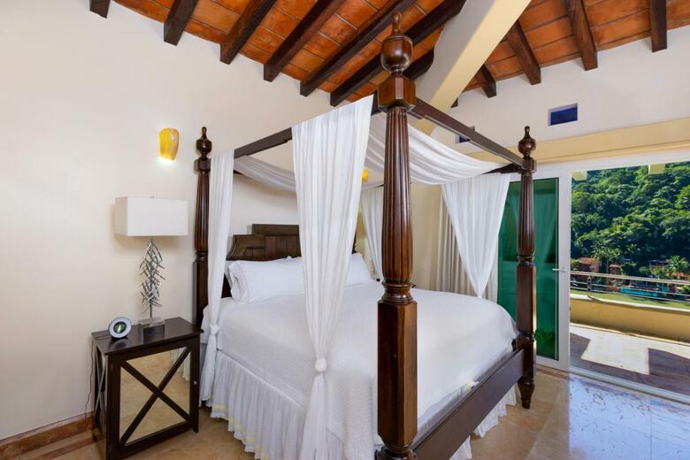 Ocean Frontage Cottage