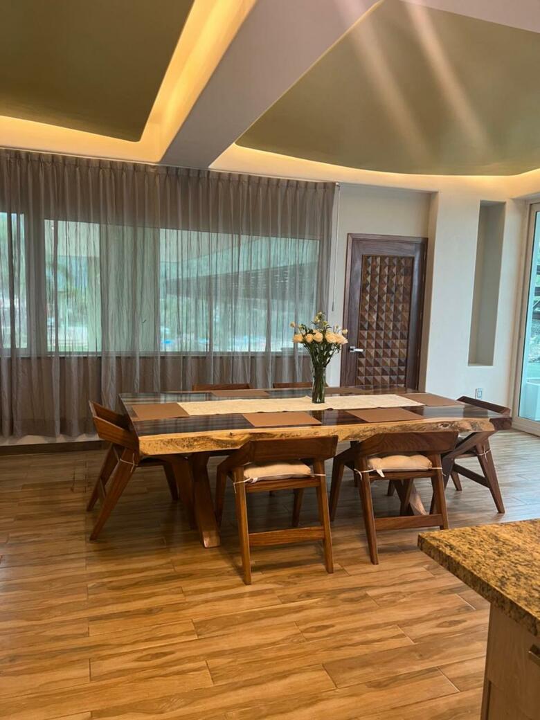 Ocean Frontage Cottage