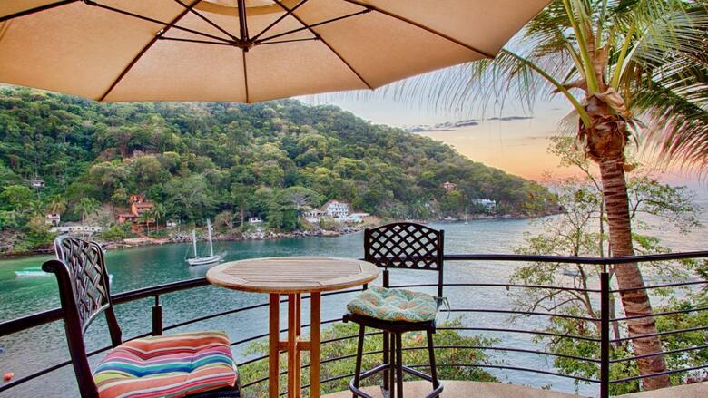 Ocean Frontage Cottage