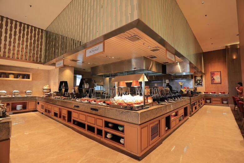 Hotel Courtyard By Marriott Bhopal