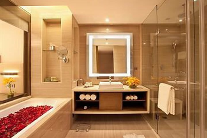 Hotel Courtyard By Marriott Bhopal