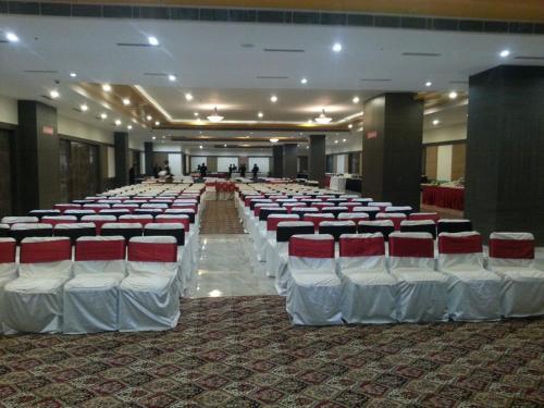 Hotel Hyphen Grand Haridwar