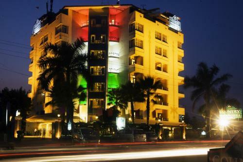 Hotel Country Inn & Suites By Carlson Haridwar