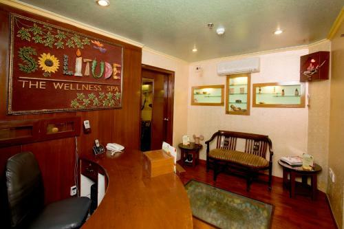 Hotel Country Inn & Suites By Carlson Haridwar