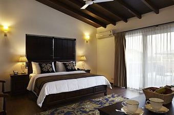 Hotel Aalia On The Ganges