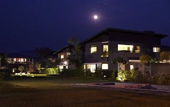 Hotel Aalia On The Ganges