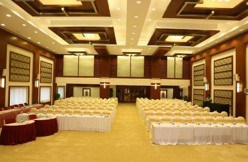 Hotel Airlink Castle