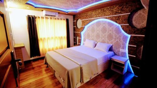 Hotel Cosy Houseboats