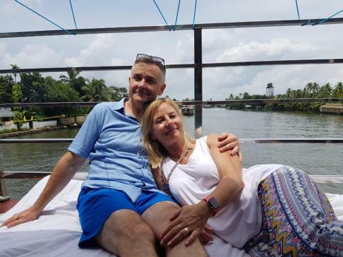 Vaishnav Tours
