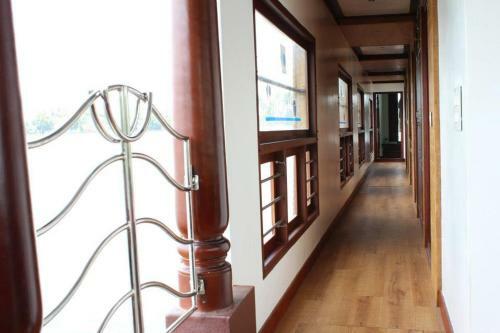 Pournami Houseboats