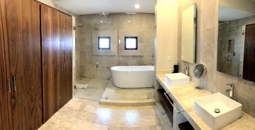 Bed & Breakfast Xaha Villas Suites & Golf Resort