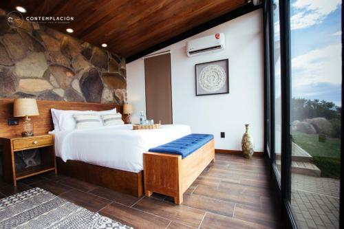 Hotel Contemplacion