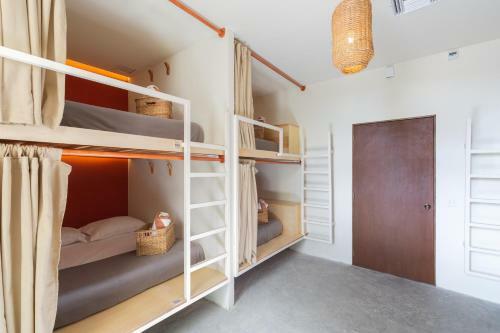Oostel Smart Hostel - Tulum Pueblo