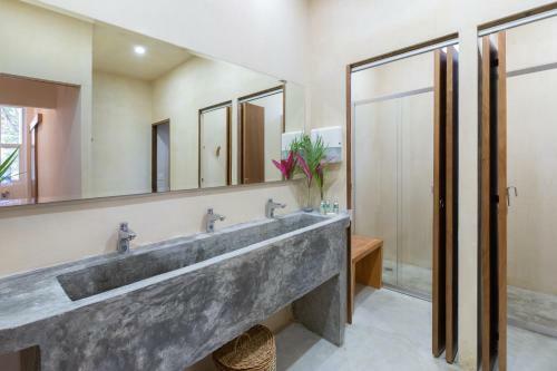 Oostel Smart Hostel - Tulum Pueblo