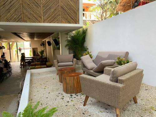 Oostel Smart Hostel - Tulum Pueblo