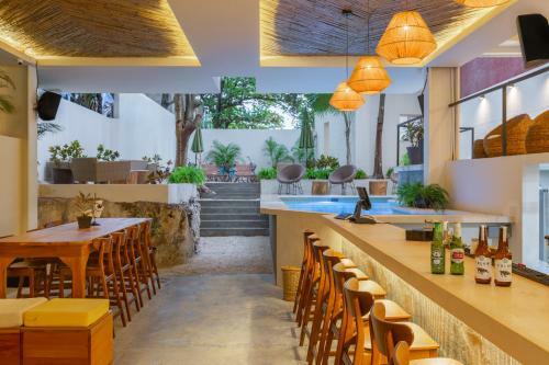 Oostel Smart Hostel - Tulum Pueblo