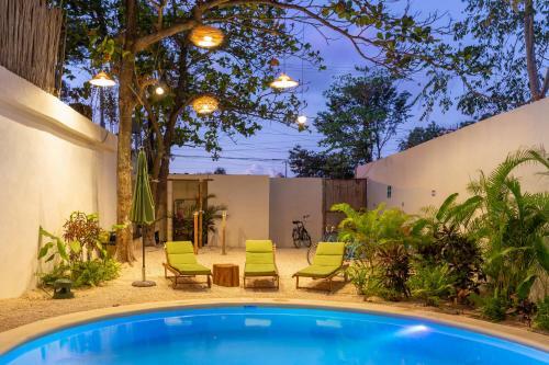 Oostel Smart Hostel - Tulum Pueblo