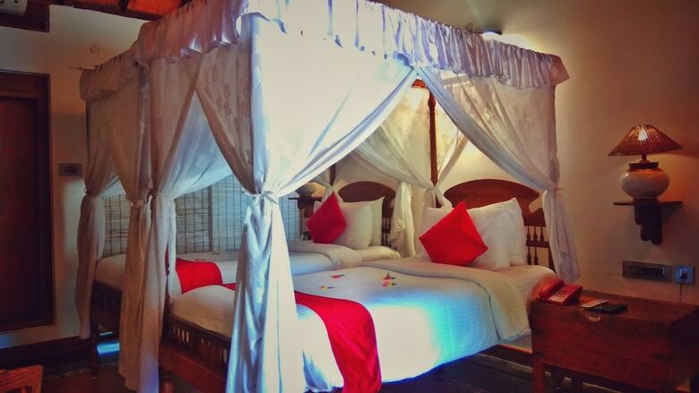 Hotel Punnamada Resort