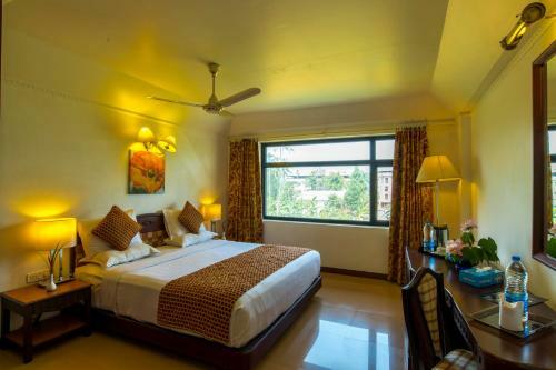 Golf View Hotels & Suites
