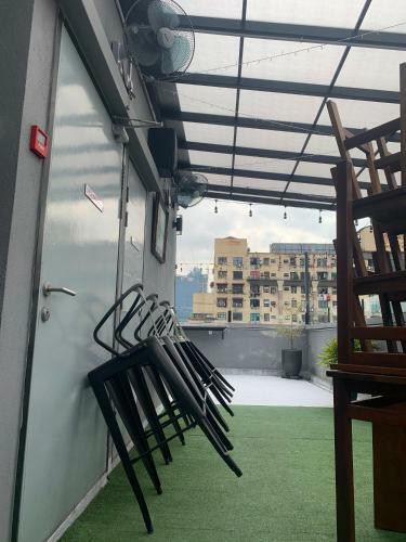Frame Hotel
