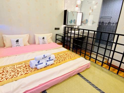 J Boutique Hotel ????
