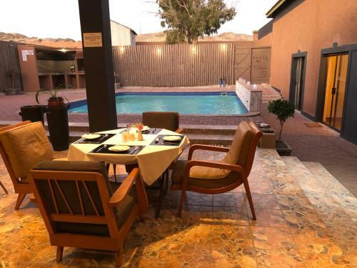 Hotel Prospectors Inn