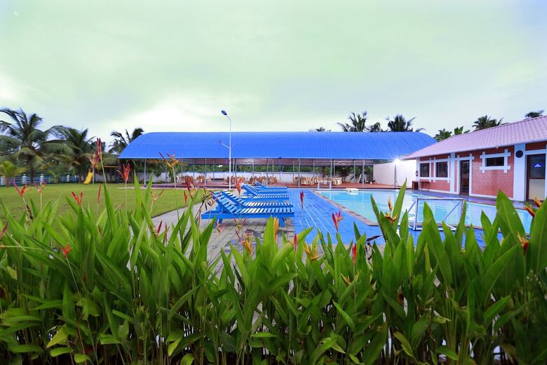 Hotel Blue Waters Cherai