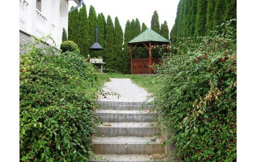 Holiday Home Hegyalja Utca-vonyarcvashegy