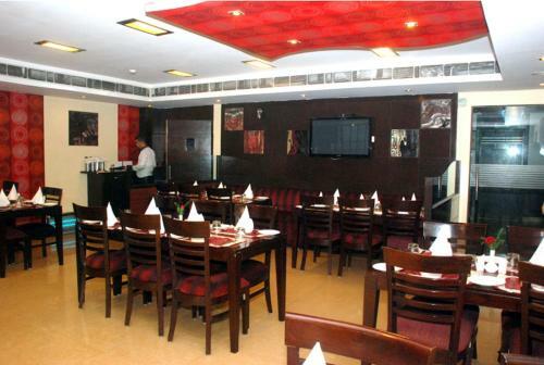 Hotel The Vaishali Inn