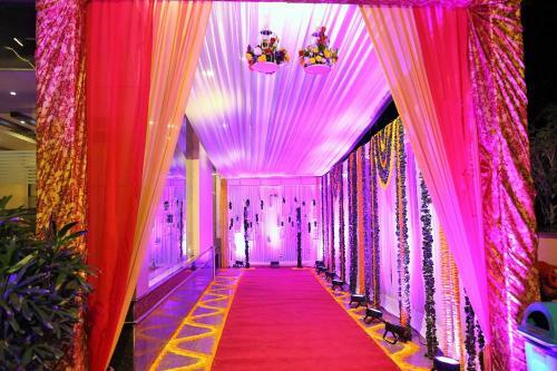 Hotel The Vaishali Inn