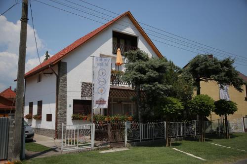 Hostal Simply Sz�ll�