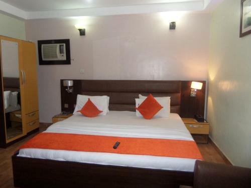 Downtown Royal Hotel Gra