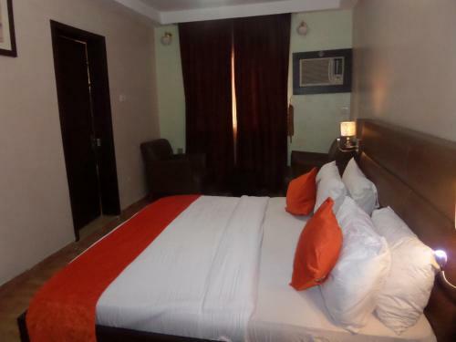 Downtown Royal Hotel Gra