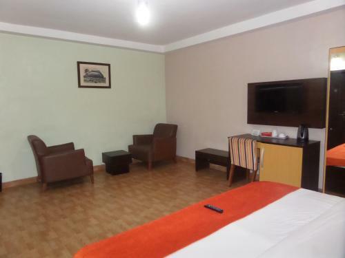 Downtown Royal Hotel Gra