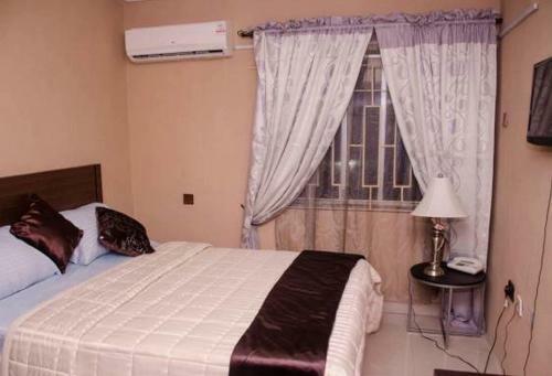 Hostal Room In Lodge - Integrity Hotel Suites-deluxe Suite