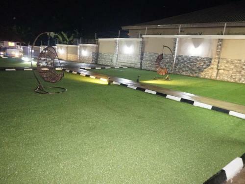 Hostal Room In Lodge - Aenon Suites Oshogbo