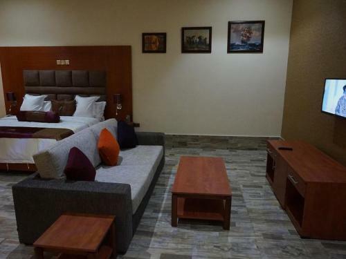 Hostal Room In Lodge - Aenon Suites Oshogbo