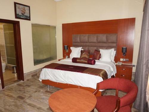 Hostal Room In Lodge - Aenon Suites Oshogbo