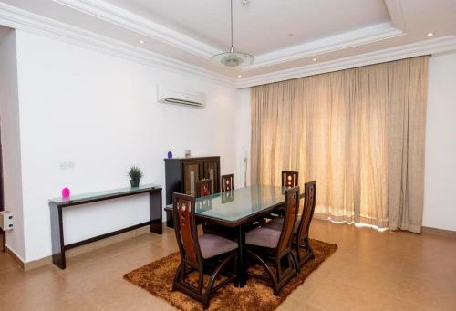 Hostal Room In Apartment - The Gilgal Apartment